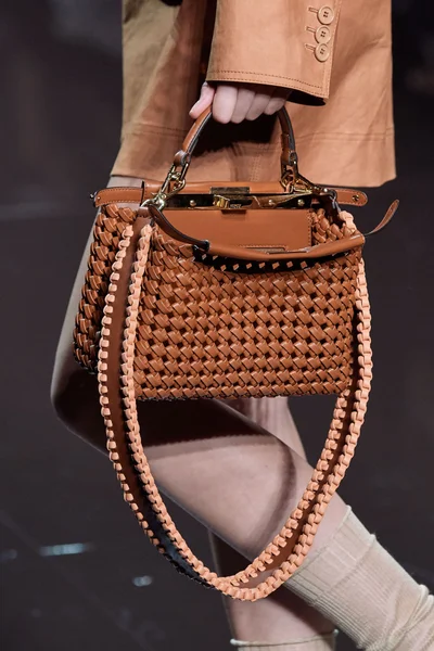 Look 65